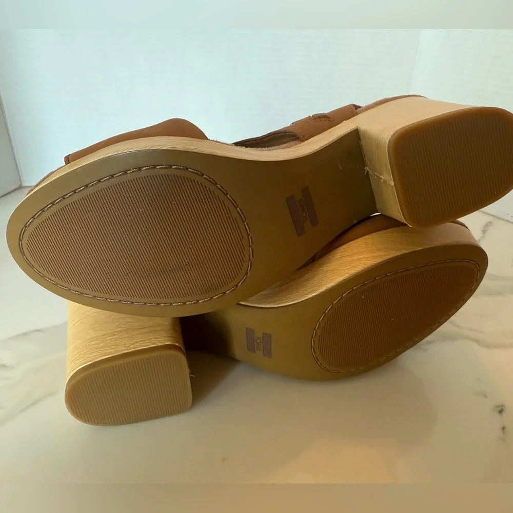 TOMS - MAJORCA PLATFORM - LEATHER TAN Wedges - Size 9 - NEW